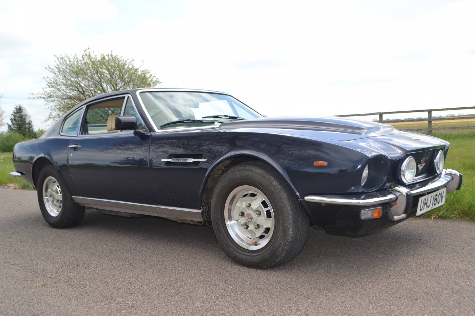 For Sale: Aston Martin V8 Vantage (1980) offered for GBP 175,000