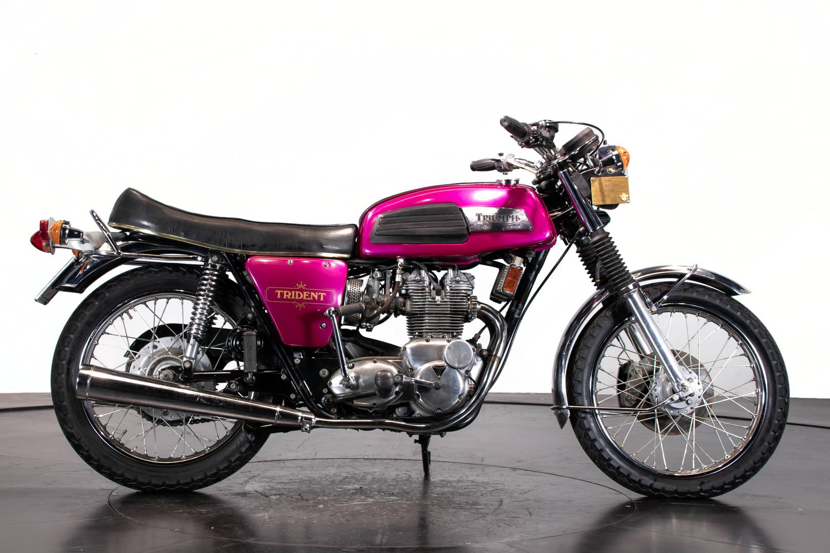 1974 triumph trident