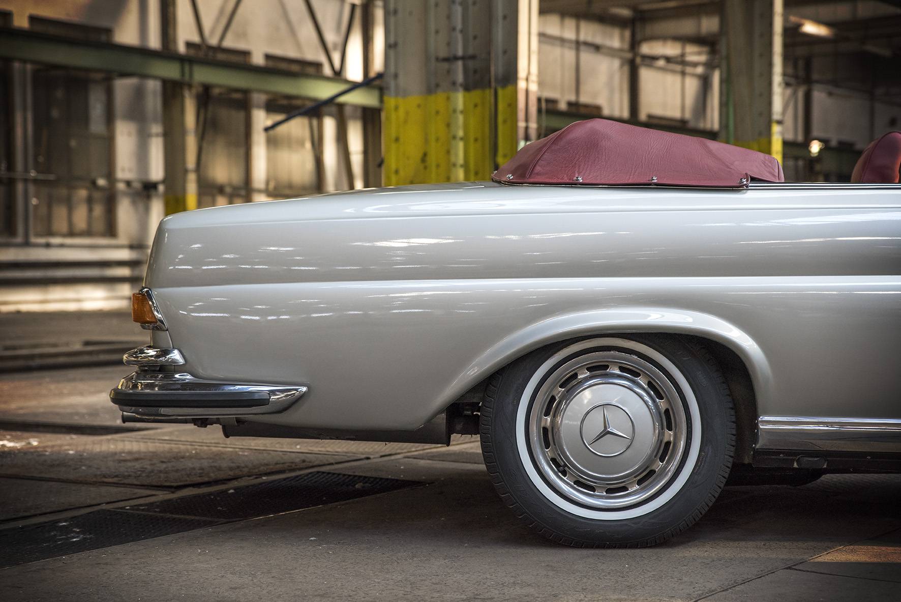 Mercedes Benz Classic Center Munchen In 80636 Munchen Deutschland Handler Bei Classic Trader