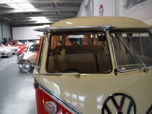 Image 88/94 of Volkswagen T1 Brasil &quot;Samba&quot; (1974)