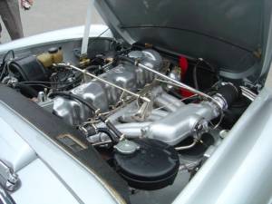 Image 31/41 of Mercedes-Benz 230 SL (1966)