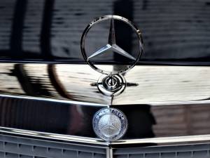 Immagine 24/84 di Mercedes-Benz 560 SEL (1987)