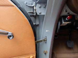 Image 52/89 of Mercedes-Benz 230 S (1967)