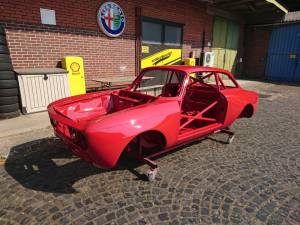 Bild 43/51 von Alfa Romeo 1750 GT Veloce (1971)
