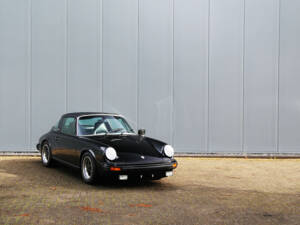 Image 14/67 de Porsche 911 2.7 S (1977)