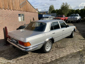 Image 4/23 de Mercedes-Benz 280 S (1974)