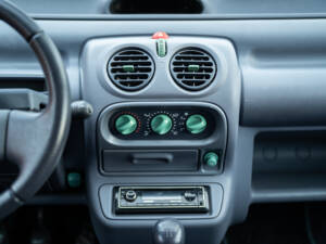 Immagine 34/44 di Renault Twingo (1994)