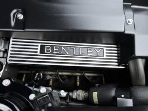 Immagine 46/50 di Bentley Azure Mulliner (2003)