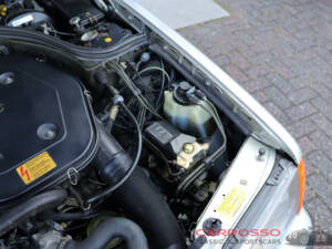 Image 35/39 of Mercedes-Benz 300 CE-24 (1992)