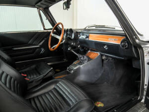 Image 13/50 of Alfa Romeo 2000 GT Veloce (1975)