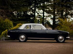 Image 24/50 of Bristol 409 (1967)