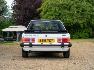 Image 15/50 of Ford Escort XR3i (1983)