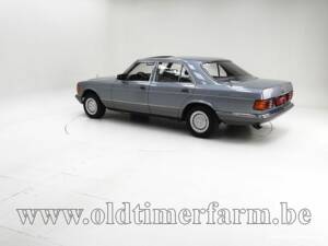 Image 4/15 de Mercedes-Benz 280 SE (1980)