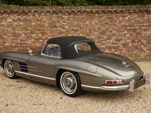 Image 14/50 de Mercedes-Benz 300 SL Roadster (1962)