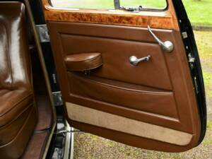 Image 21/50 of Bentley Mark VI (1950)