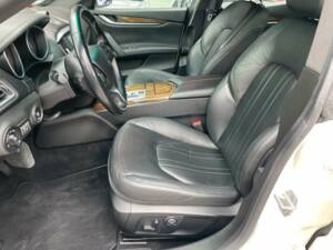 Image 8/18 of Maserati Ghibli (2014)