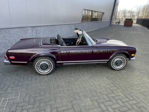 Bild 12/36 von Mercedes-Benz 280 SL (1969)