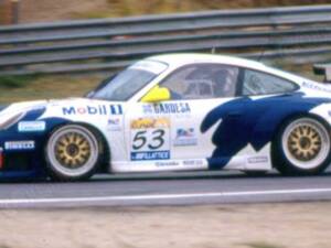 Imagen 16/18 de Porsche 911 GT3 R (2000)