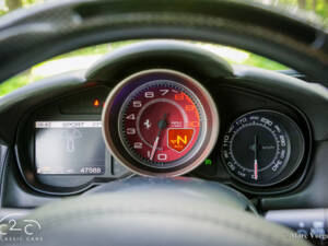 Image 8/85 de Ferrari California (2010)