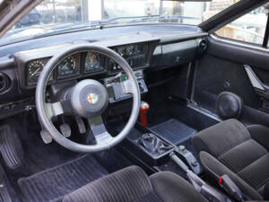 Image 3/50 of Alfa Romeo GTV 6 2.5 (1983)