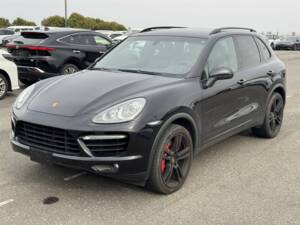 Bild 1/63 von Porsche Cayenne Turbo (2010)