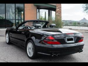 Image 4/9 de Mercedes-Benz SL 55 AMG (2003)