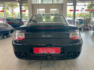 Immagine 5/17 di Porsche 911 Turbo (2010)