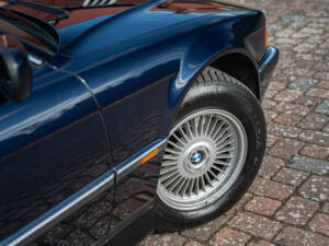 Imagen 2/62 de BMW 740iL (1998)