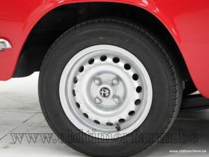 Bild 15/15 von Alfa Romeo Giulia 1600 GT Junior (1974)