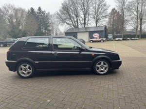 Image 4/13 de Volkswagen Golf III GTI 2.0 (1994)