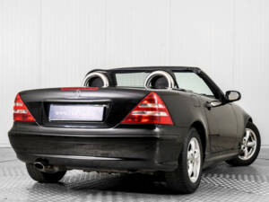 Image 50/50 of Mercedes-Benz SLK 200 Kompressor (2001)