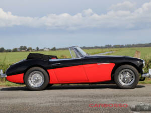 Image 10/43 de Austin-Healey 3000 Mk II (BJ7) (1963)