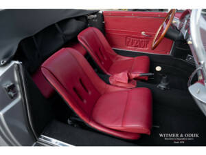 Image 8/28 of Porsche 356 B 1600 Super 90 (1970)