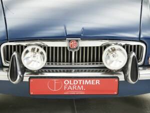 Bild 13/15 von MG MGB GT (1973)