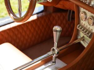 Image 16/21 of Spyker C8 Spyder (2006)
