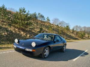 Bild 40/50 von Porsche 928 GTS (1992)