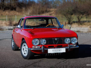 Image 5/43 of Alfa Romeo 2000 GT Veloce (1972)