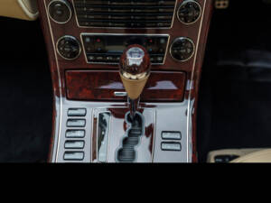 Image 20/37 of Maybach 57 (2008)