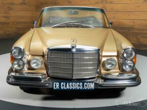 Image 4/19 of Mercedes-Benz 280 SE (1971)