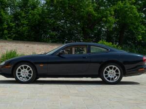 Bild 4/50 von Jaguar XKR (2000)