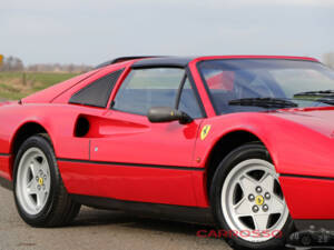 Bild 24/44 von Ferrari 328 GTS (1987)