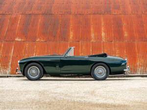 Image 8/38 de Aston Martin DB 2&#x2F;4 Mk III (1959)