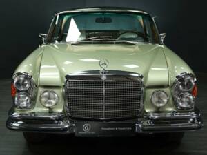 Image 9/30 of Mercedes-Benz 280 SE (1970)