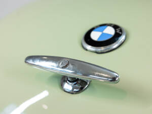 Immagine 47/50 di BMW 502 - 3,2 Litro (1955)