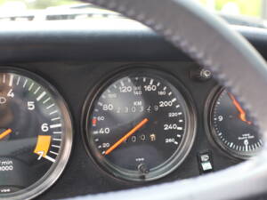 Bild 17/51 von Porsche 911 Carrera 3.2 (1984)