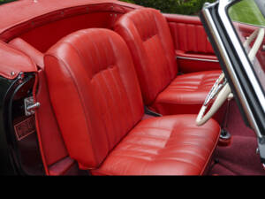 Image 21/26 of Mercedes-Benz 190 SL (1959)