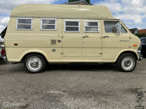 Image 12/50 of Ford Econoline E 300 (1971)