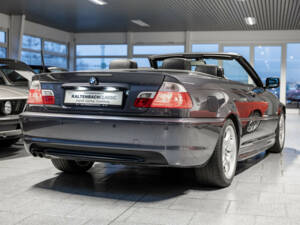 Imagen 2/24 de BMW 318Ci (2003)