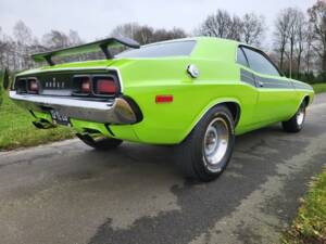 Image 5/7 of Dodge Challenger R&#x2F;T (1974)