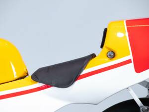 Bild 27/50 von Honda DUMMY (1992)
